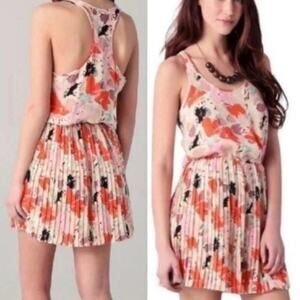 Parker Sleeveless Floral Pleated Mini Dress Medium